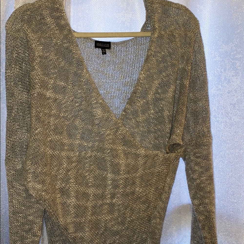 Love culture grey sweater size large